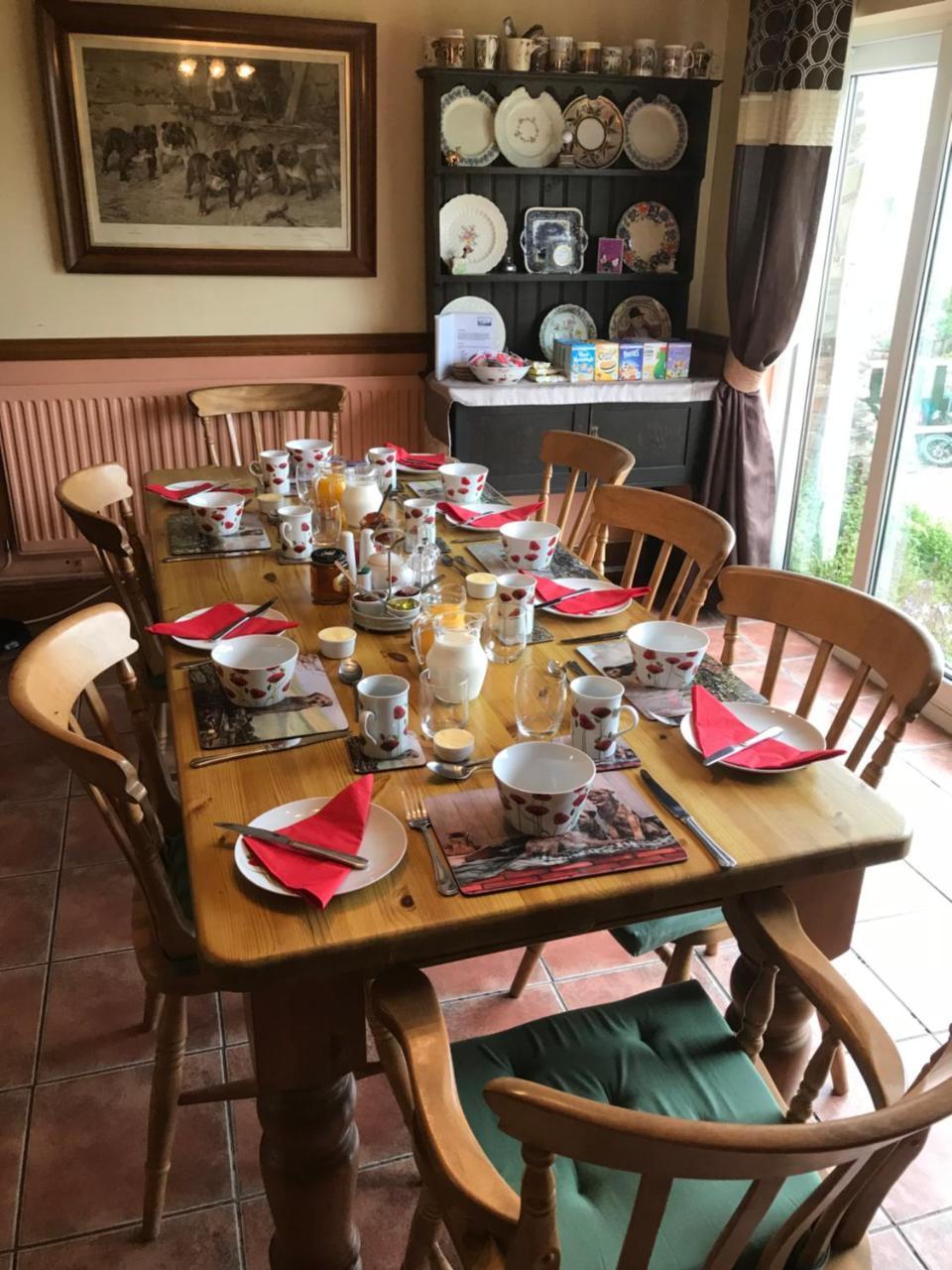 Brynawel Farm B&B Pontlliw Kültér fotó